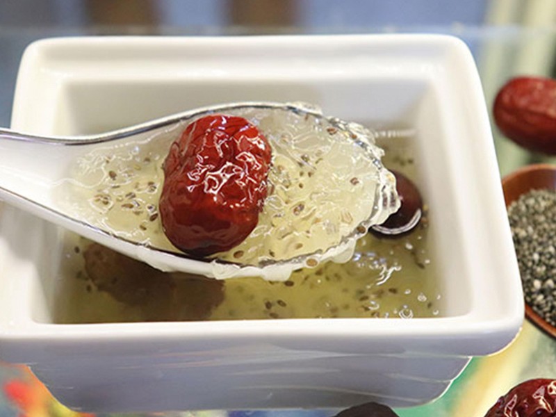 Yến chưng táo đỏ hạt chia