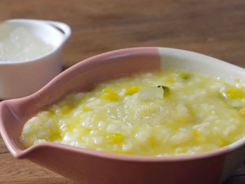 Cháo tổ yến bí đỏ cho bé