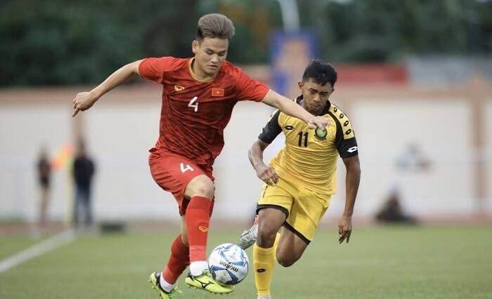 Vị trí hậu vệ trong sơ đồ chiến thuật bóng đá hiện đại