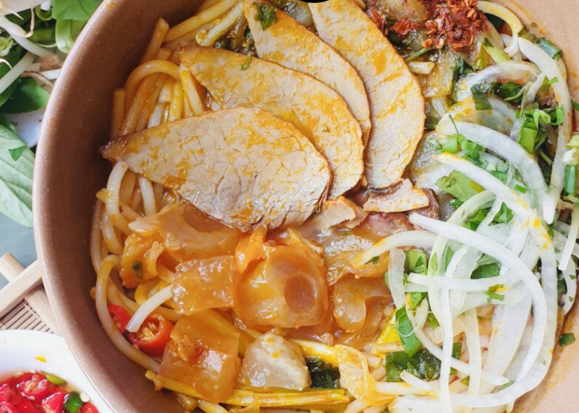 Bún bò Huế Kim Hương được chế biến theo công thức gia truyền