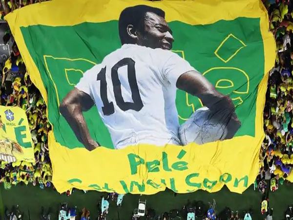 Những cầu thủ mang áo số 10 vĩ đại nhất làng bóng đá