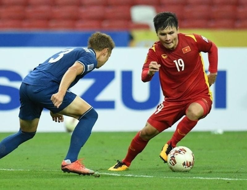 Chiến Thuật Đảo Cánh Ngược: Bí Quyết Sử Dụng Những Đôi Chân Nghịch