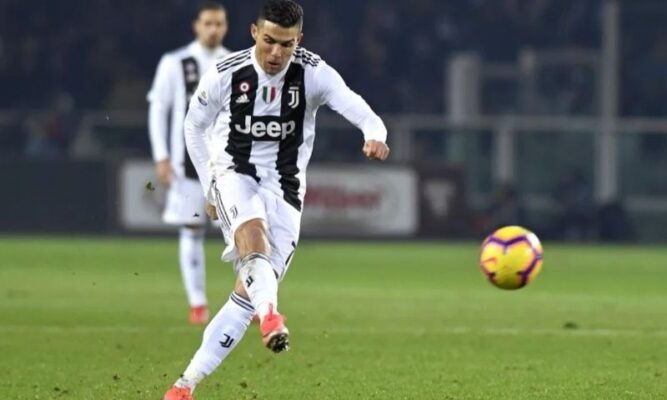 Tackling Trong Bóng Đá Là Gì? Quy Định Và Tầm Quan Trọng