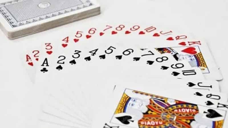 Bài tiến lên còn gọi là gì