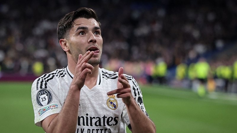 Tiểu Sử Cầu Thủ Alexander Frei: Hành Trình Của Sát Thủ Vòng Cấm Thụy Sĩ