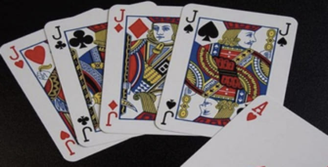 Tứ Quý Có Chặt Được Đôi Heo Không? Giải Đáp Chi Tiết Luật Tiến Lên